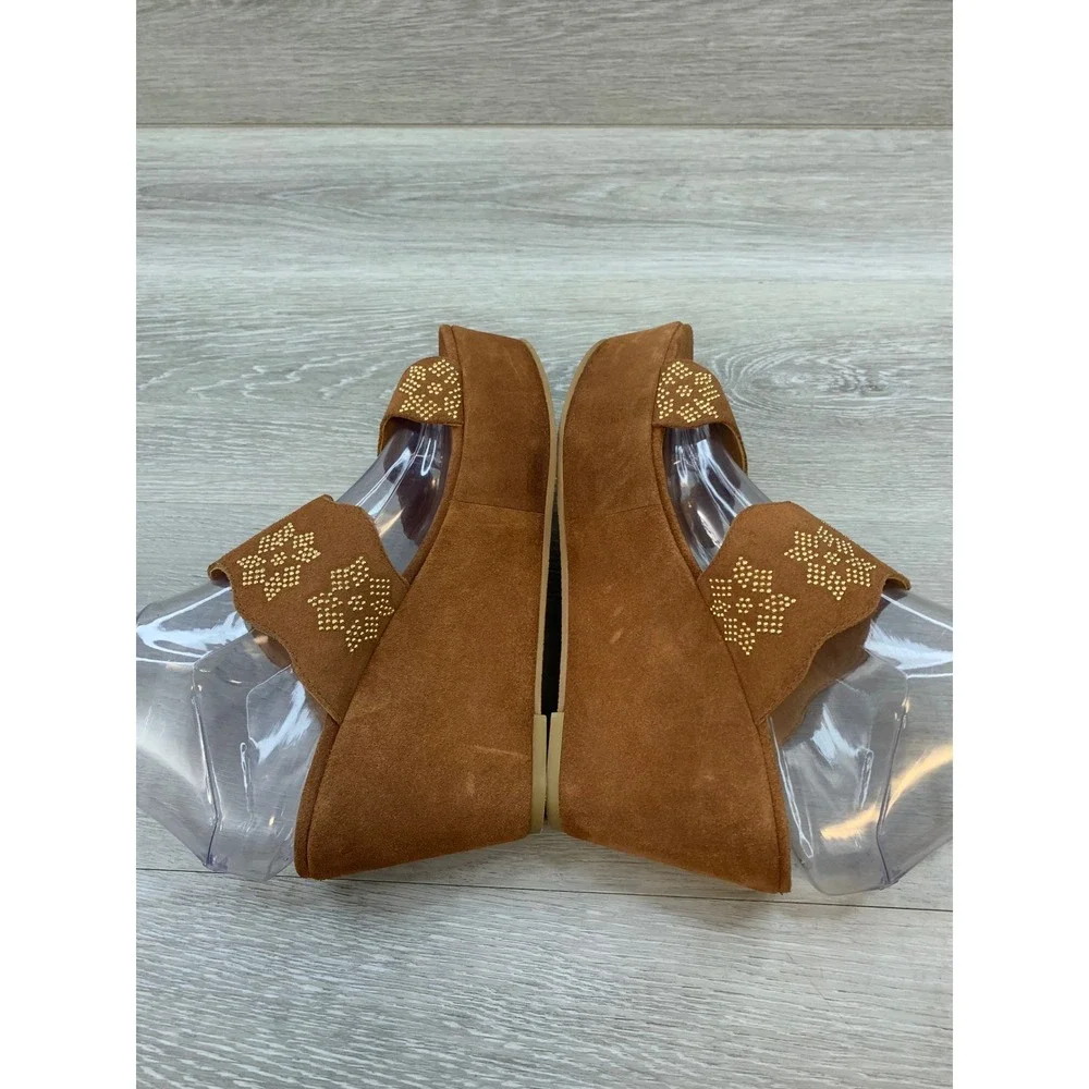 Jack Rogers Brown Suede Studded Scalloped Platform Wedge Sandals Casual Shoes